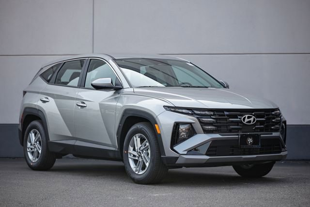 New 2025 Hyundai Tucson SE