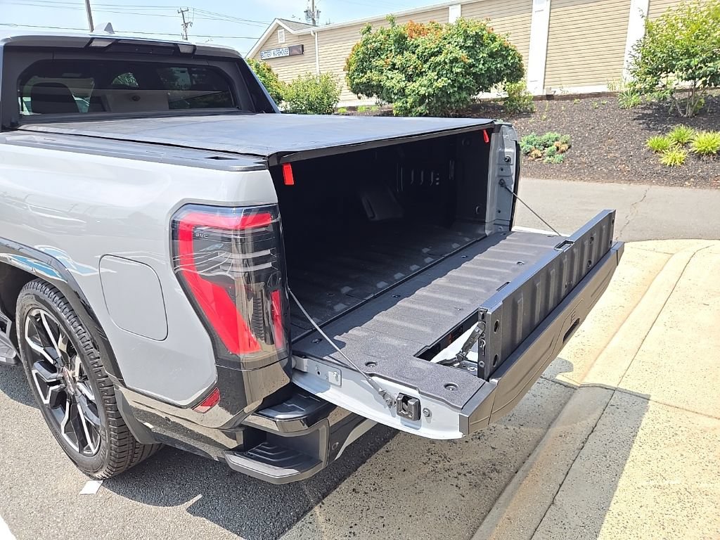 Used 2026 GMC Sierra EV Denali AWD/4WD image 65