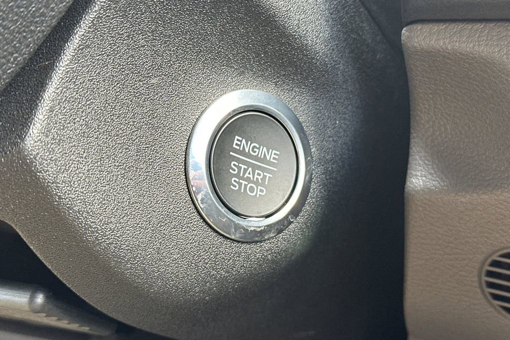 New 2026 Ford Transit 250 148 Medium Roof w/ Load Area Protection Package image 19