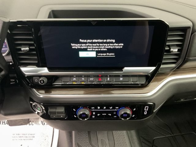 New 2026 Chevrolet Silverado 1500 RST w/ LPO, Dark Essentials Package AWD/4WD image 15