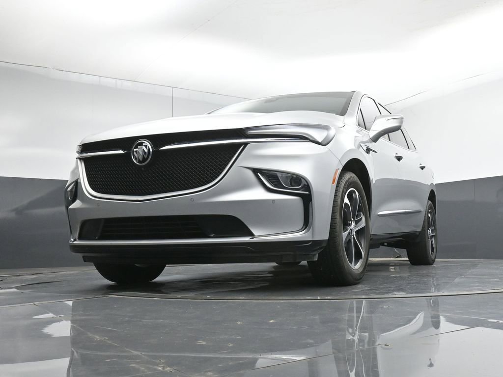 Used 2022 Buick Enclave Essence w/ Sport Touring Edition FWD image 43