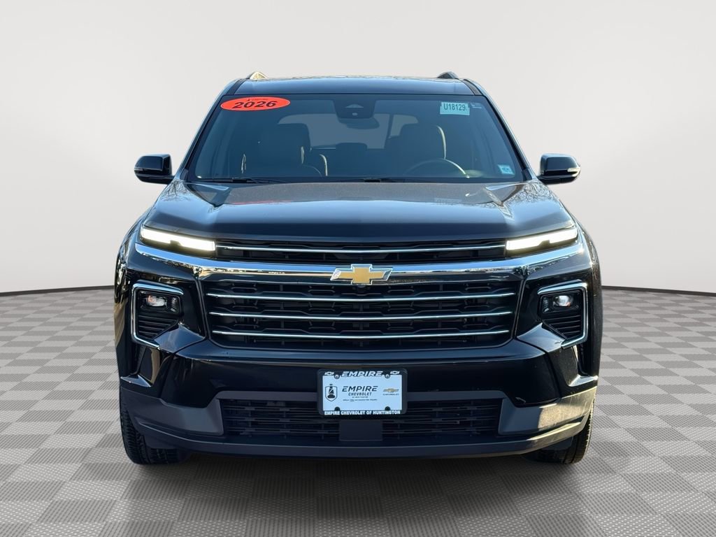 Used 2026 Chevrolet Traverse LT AWD/4WD image 2