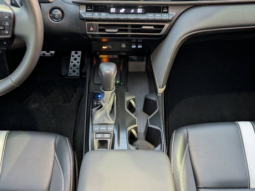 Certified 2025 Toyota Camry SE image 19