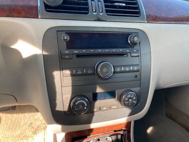 Used 2009 Buick Lucerne CXL image 7
