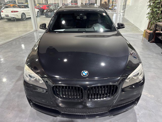 Used 2015 BMW 740Li image 2