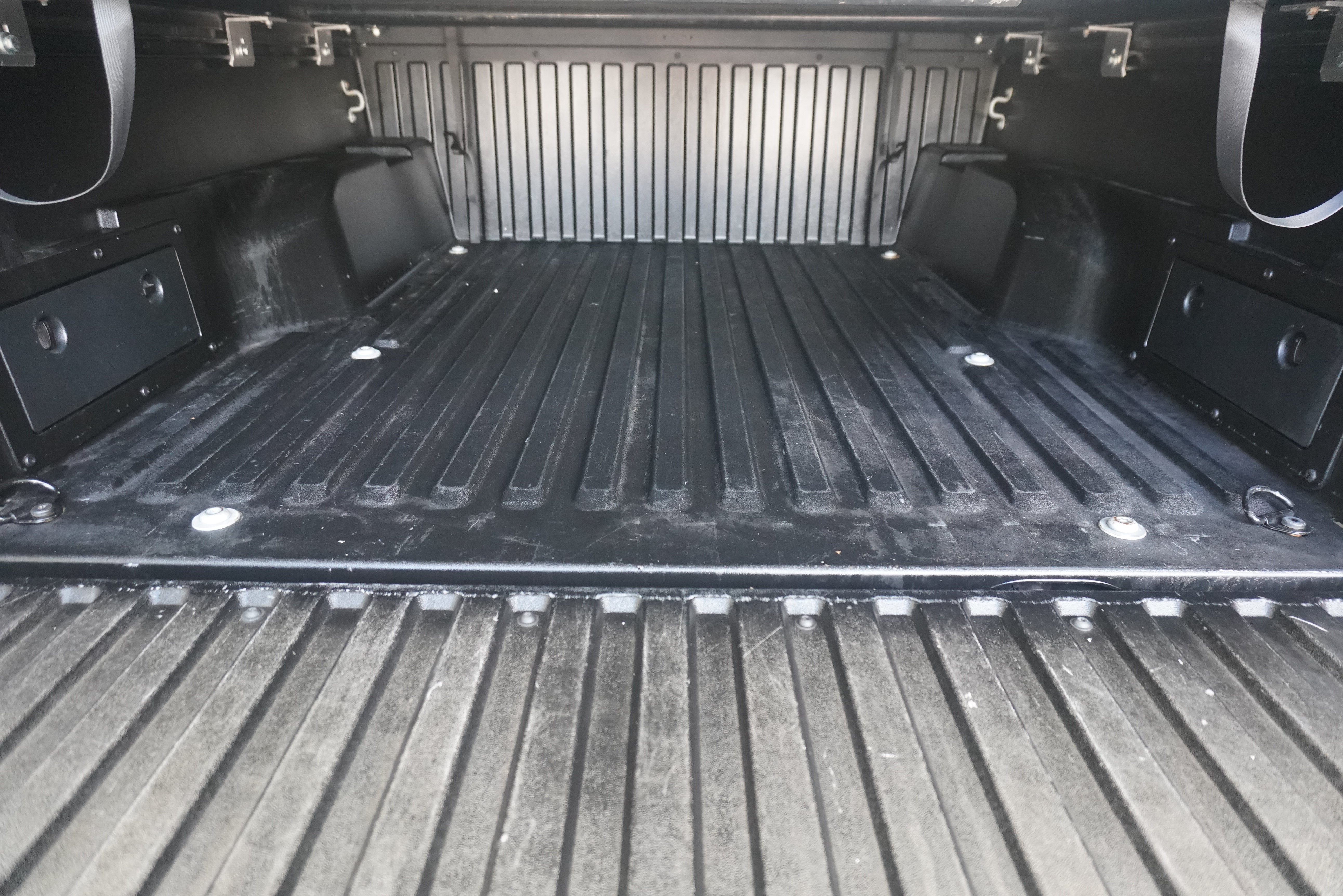 Used 2017 Toyota Tacoma SR5 w/ Tow Package RWD image 24