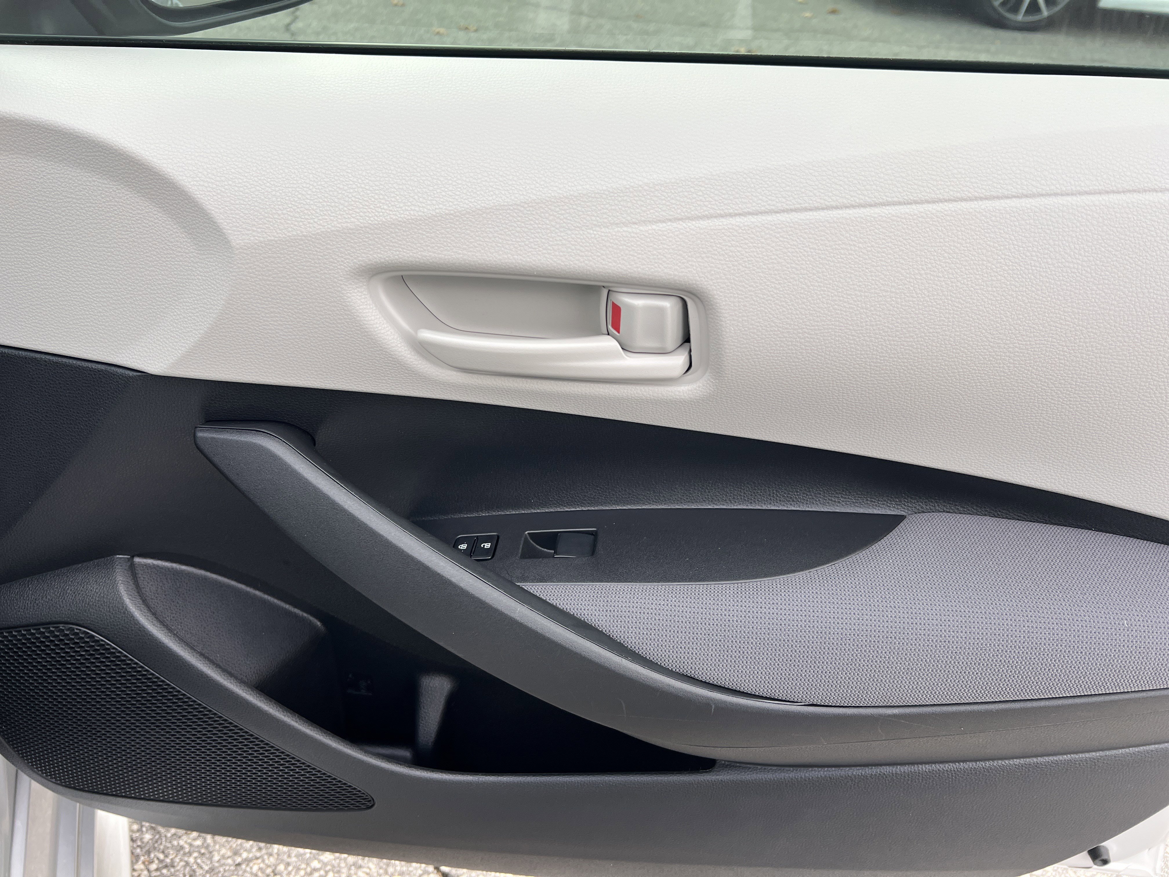 Certified 2022 Toyota Corolla LE image 25