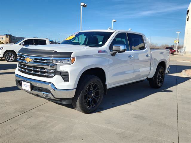 Used 2024 Chevrolet Silverado 1500 LTZ w/ LTZ Premium Package image 2