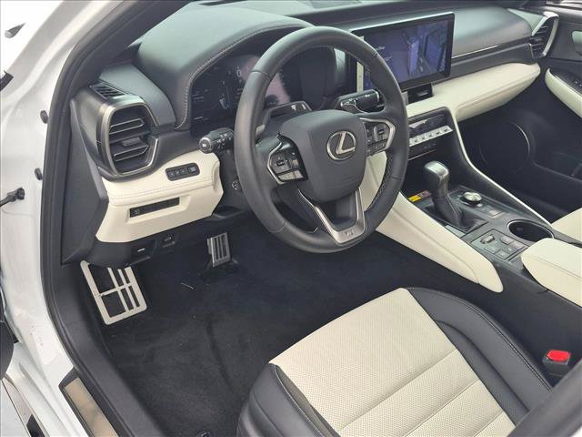 Used 2026 Lexus IS 350 F Sport w/ Technology Package RWD image 9