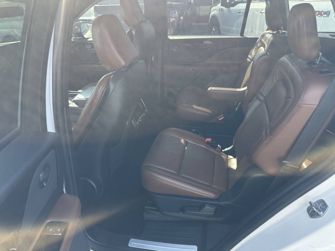 Used 2021 Lincoln Aviator Reserve w/ Equipment Group 201A AWD/4WD image 12