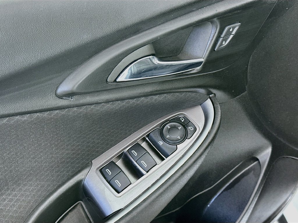 Used 2023 Chevrolet Malibu LS FWD image 37