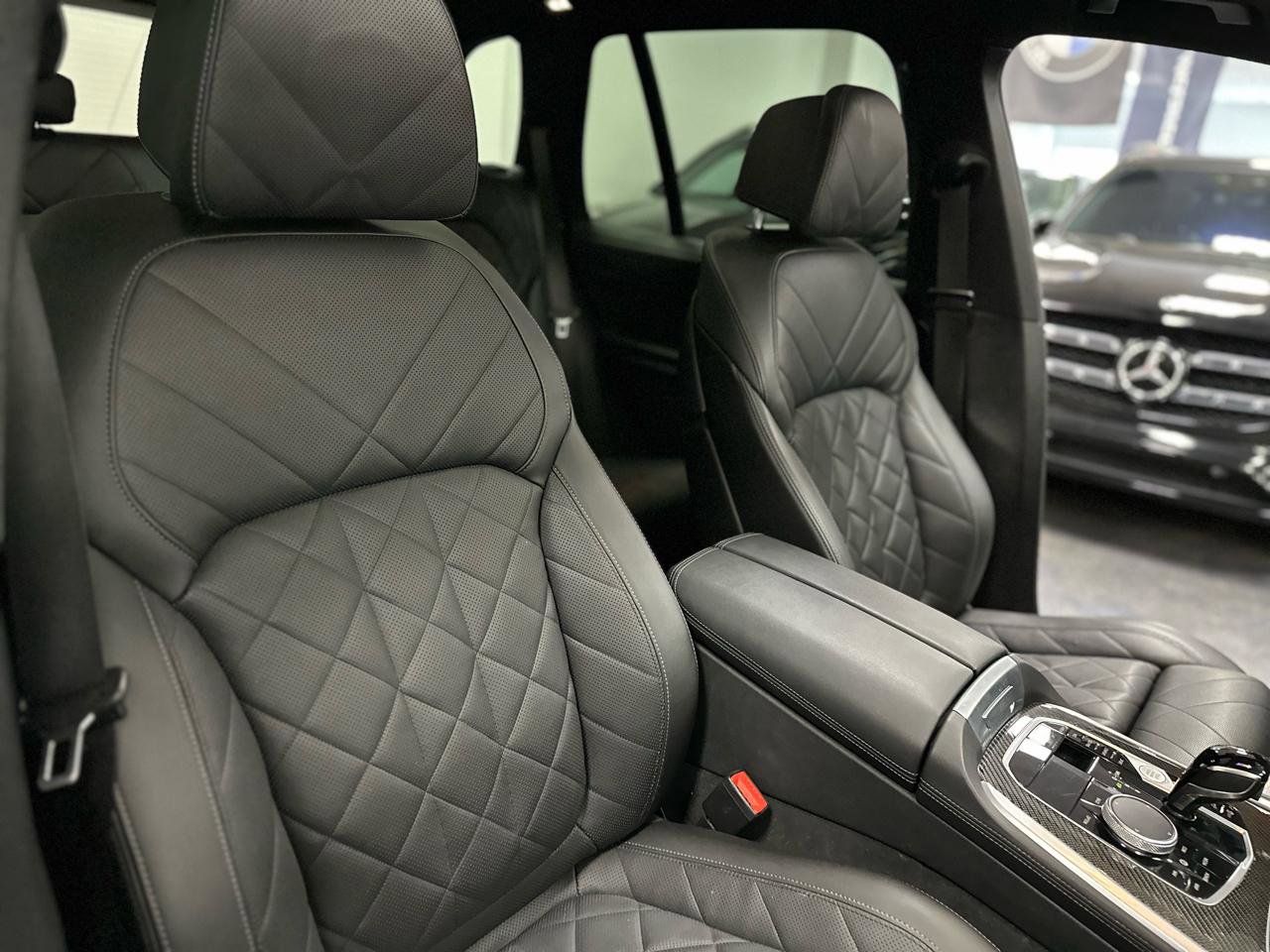 Used 2023 BMW X5 M50i w/ Climate Comfort Package image 36
