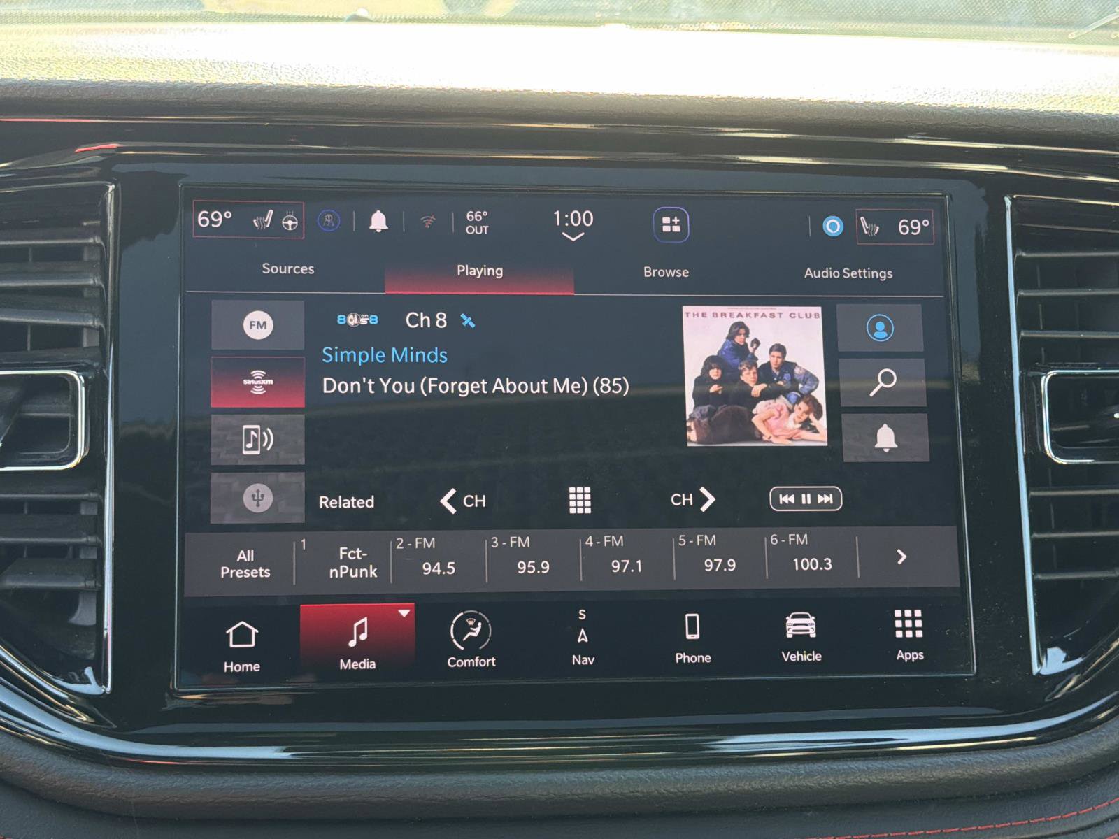 Used 2023 Dodge Durango GT image 13