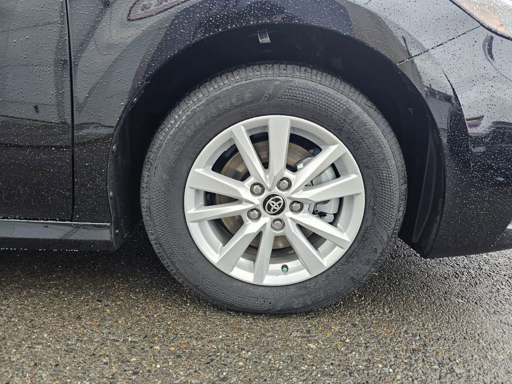 New 2026 Toyota Camry LE image 9