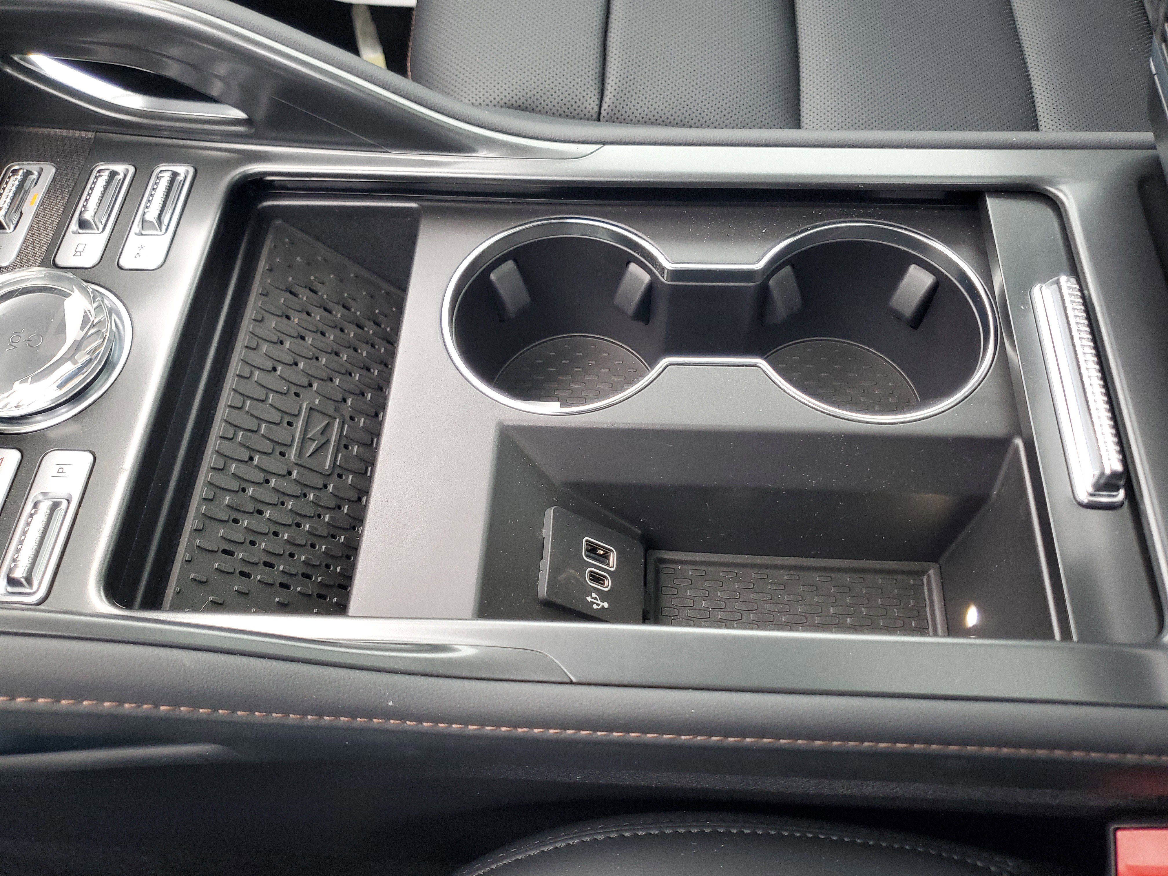 New 2026 Lincoln Nautilus Premier w/ Equipment Group 102A image 27