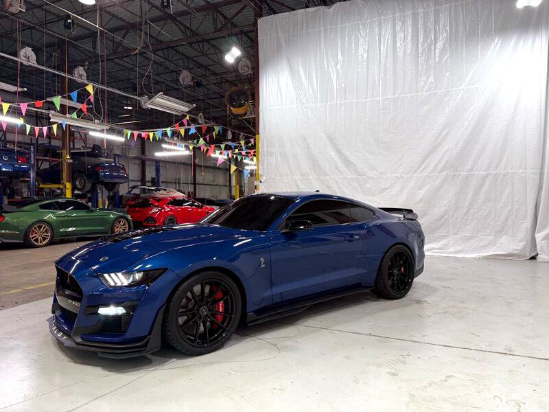 Used 2022 Ford Mustang Shelby GT500 w/ Carbon Fiber Track Pack image 13