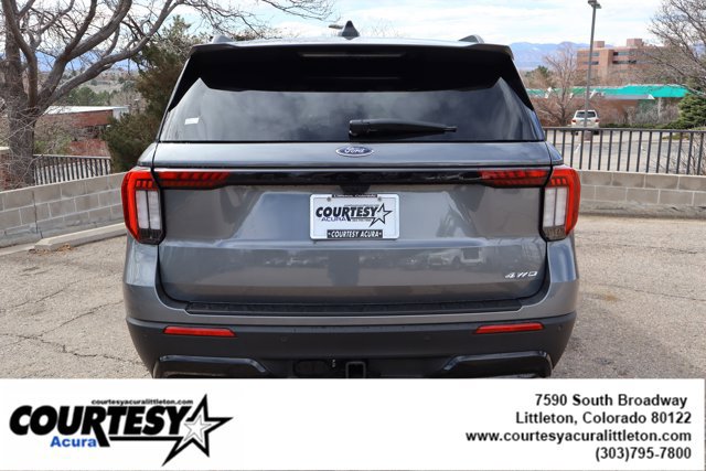 Used 2025 Ford Explorer ST-Line w/ Premium Package image 5