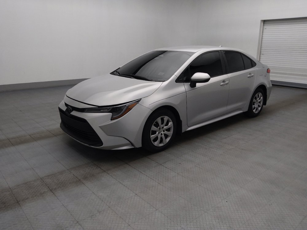 Used 2025 Toyota Corolla LE FWD image 2