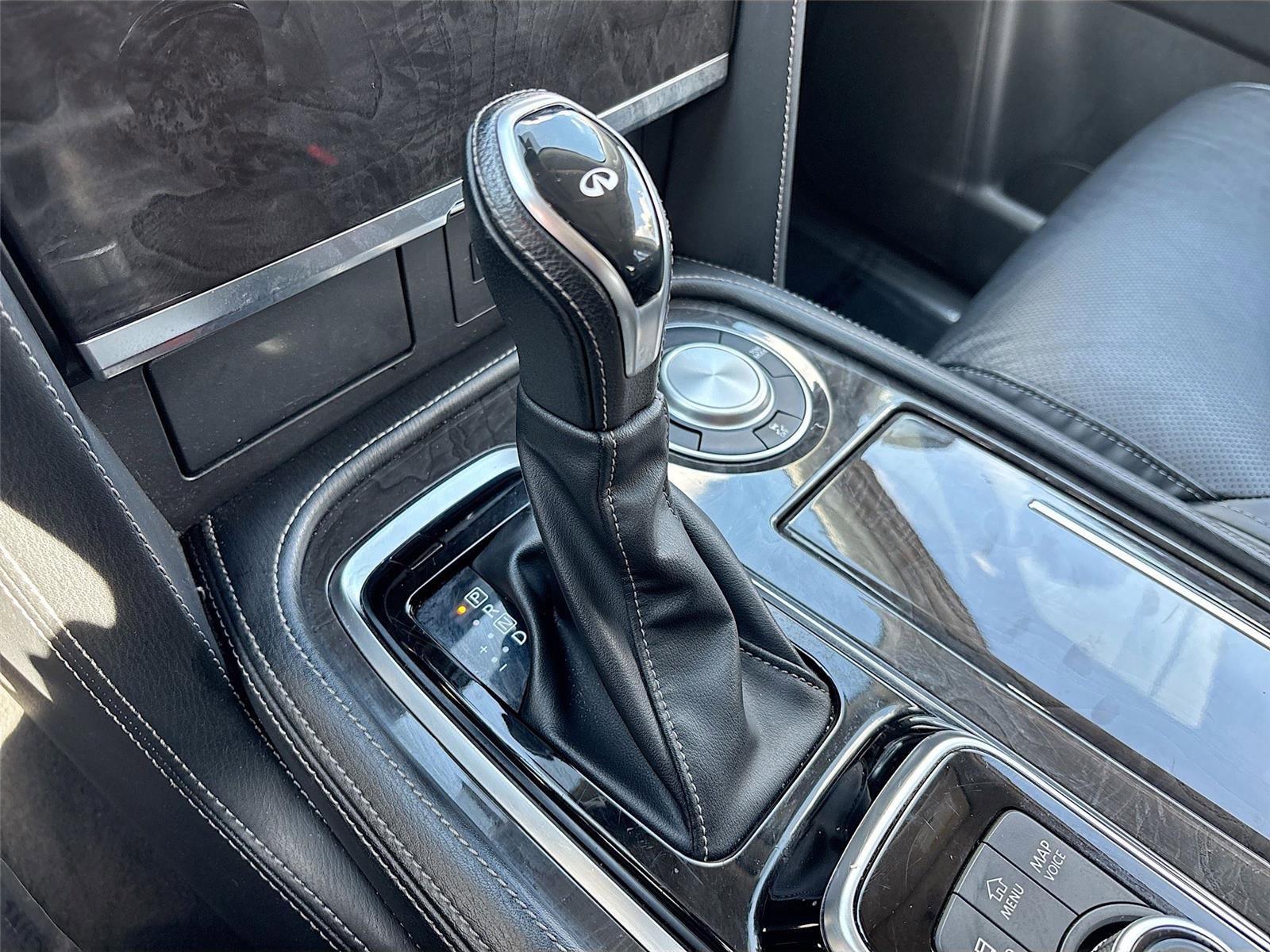 Used 2024 INFINITI QX80 Luxe image 17