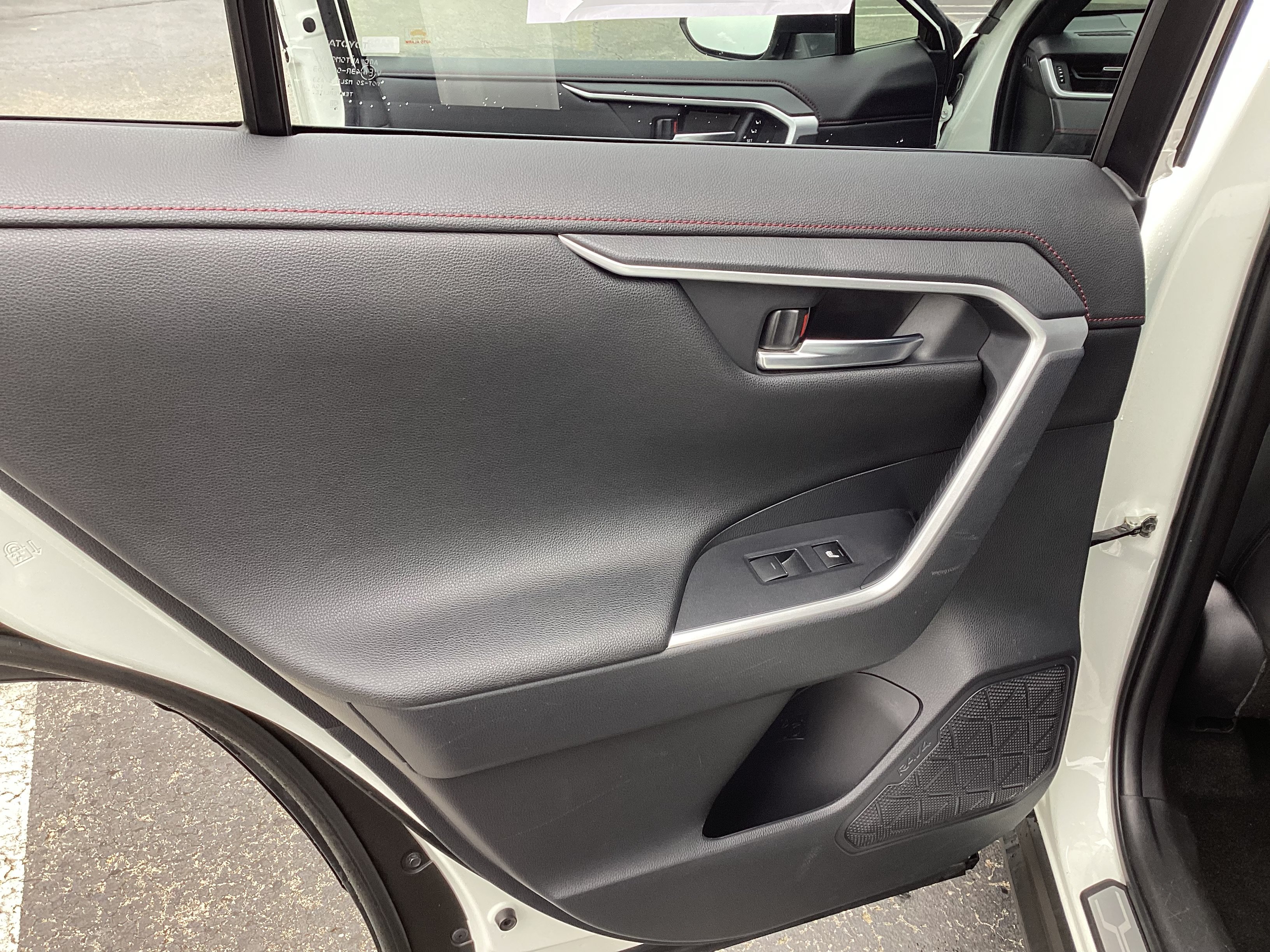 Certified 2022 Toyota RAV4 XSE w/ Premium Package AWD/4WD image 24