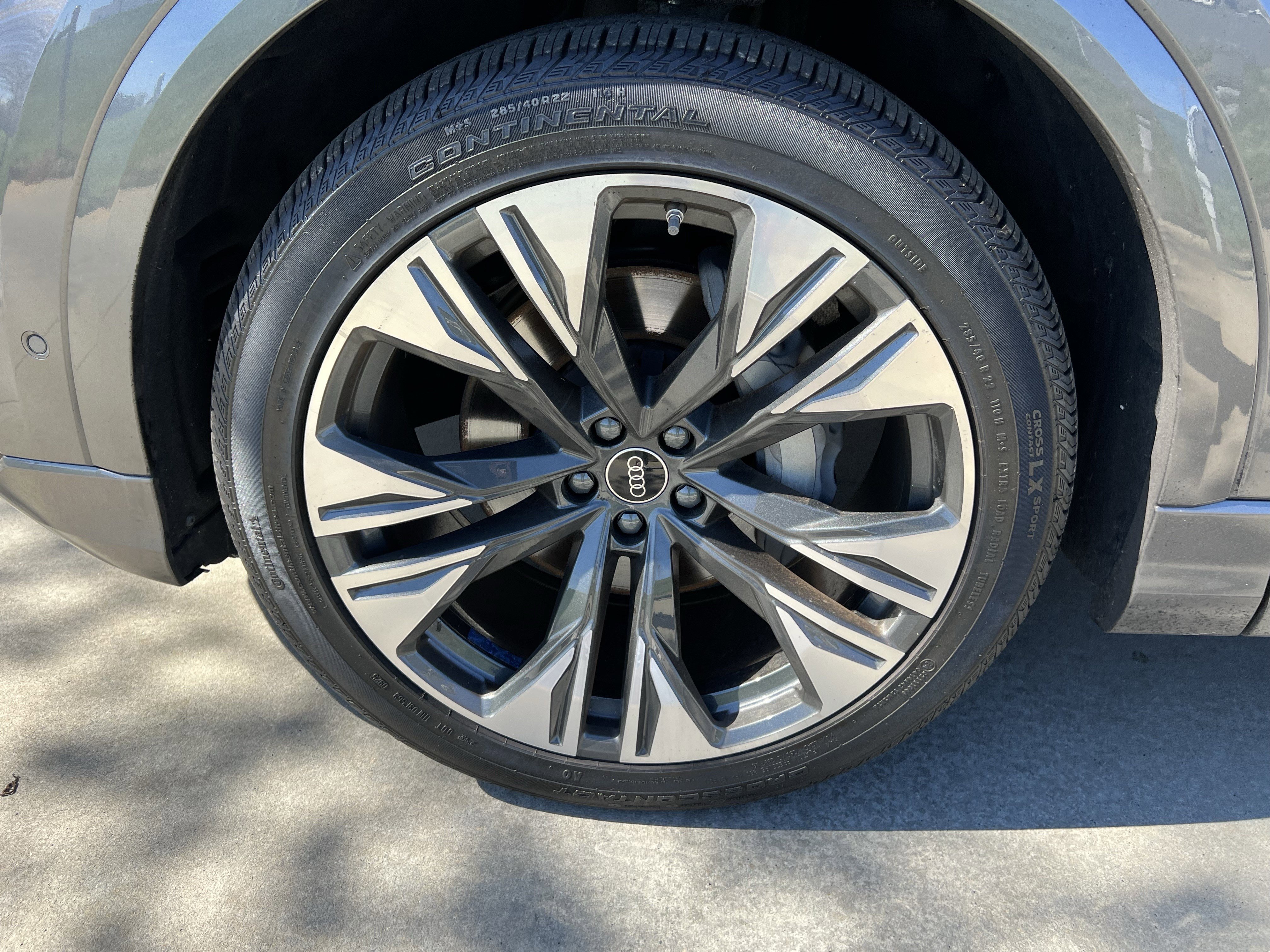 Used 2025 Audi Q8 Premium Plus image 13