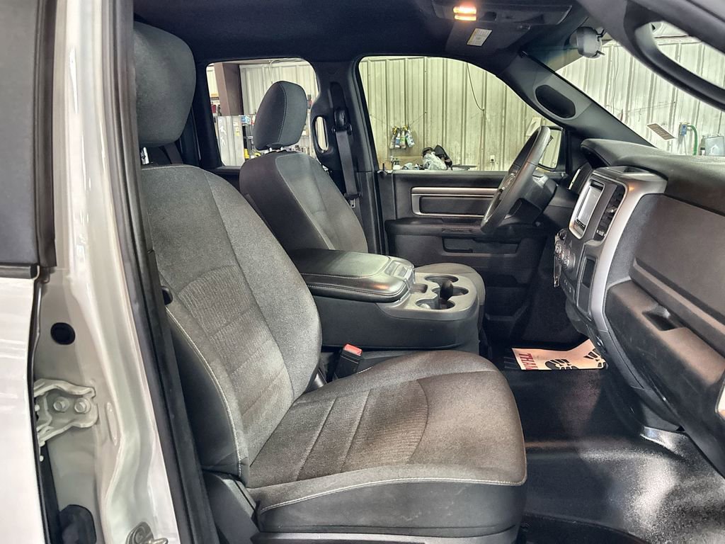 Used 2021 RAM 1500 Classic Warlock image 28