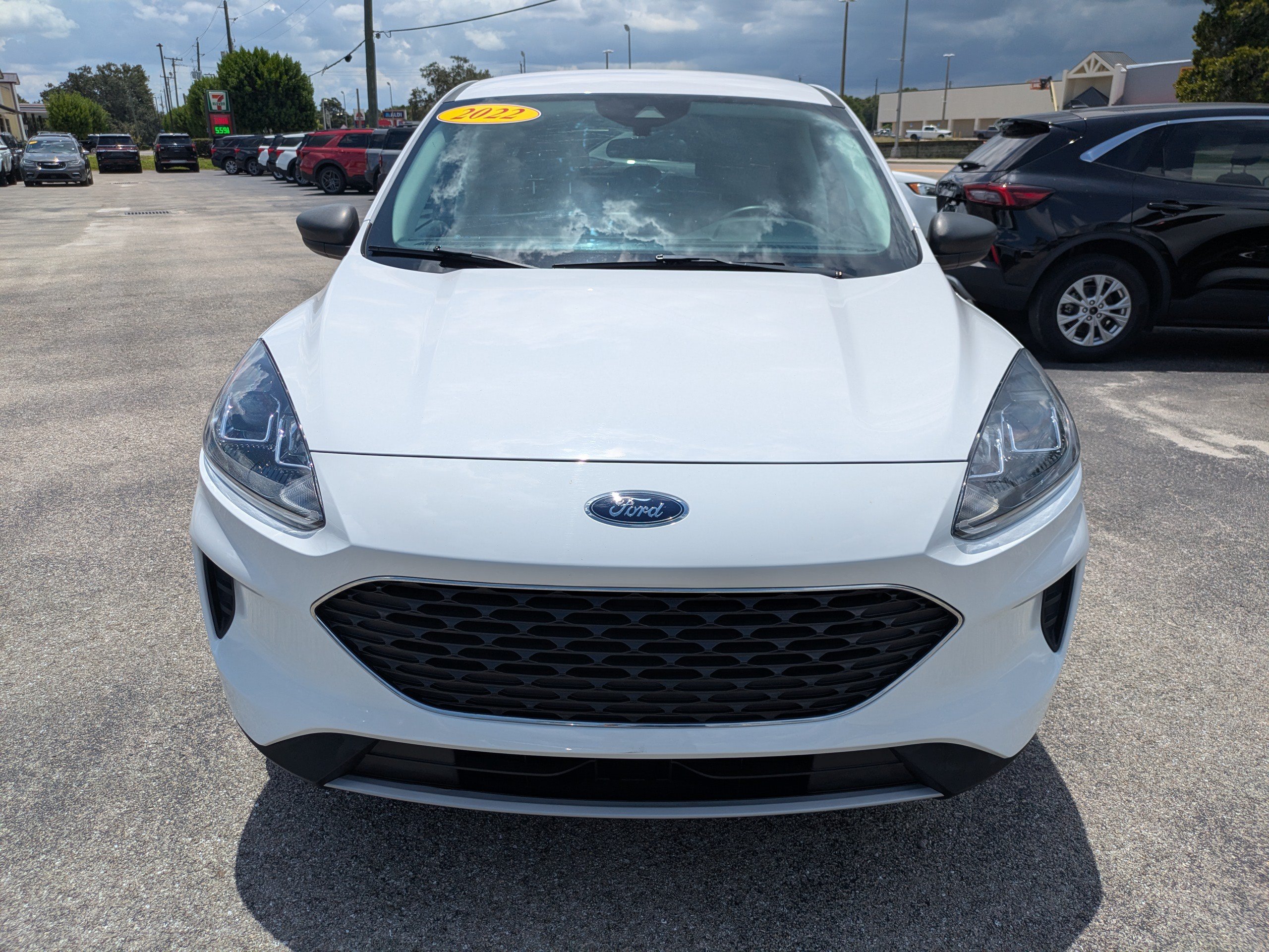 Used 2022 Ford Escape SE AWD/4WD image 9