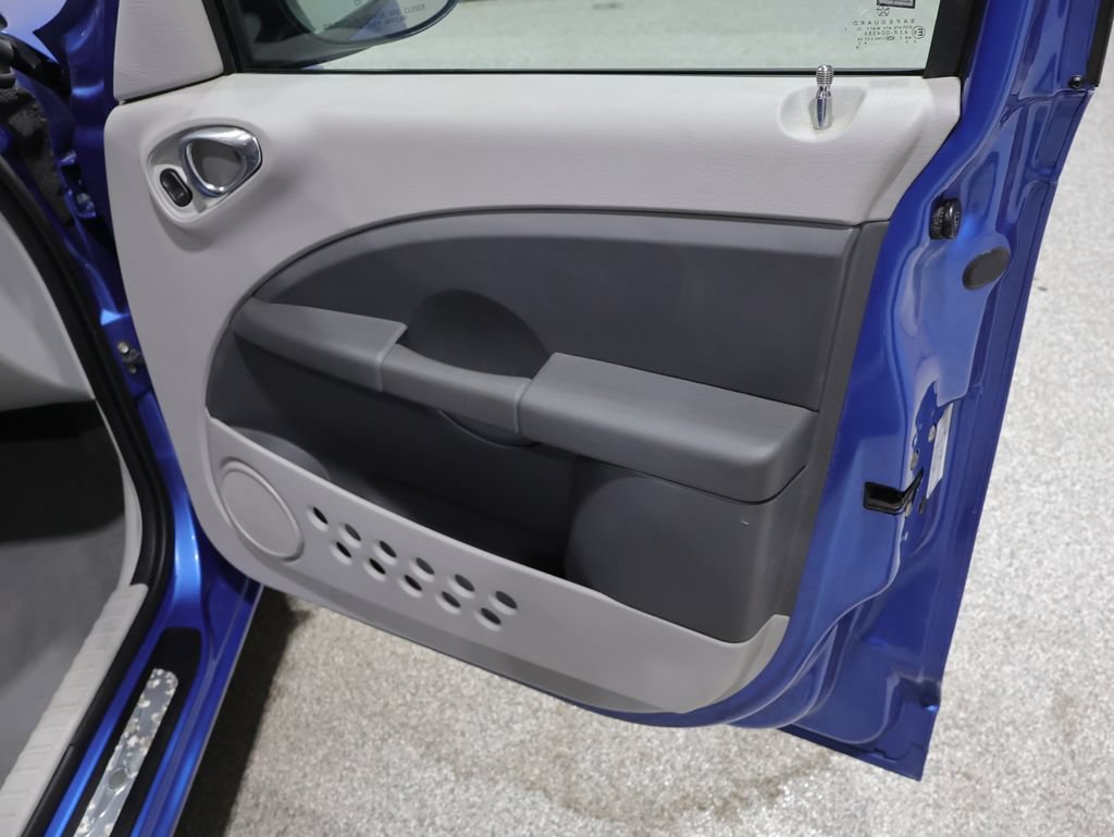 Used 2007 Chrysler PT Cruiser Touring FWD image 23