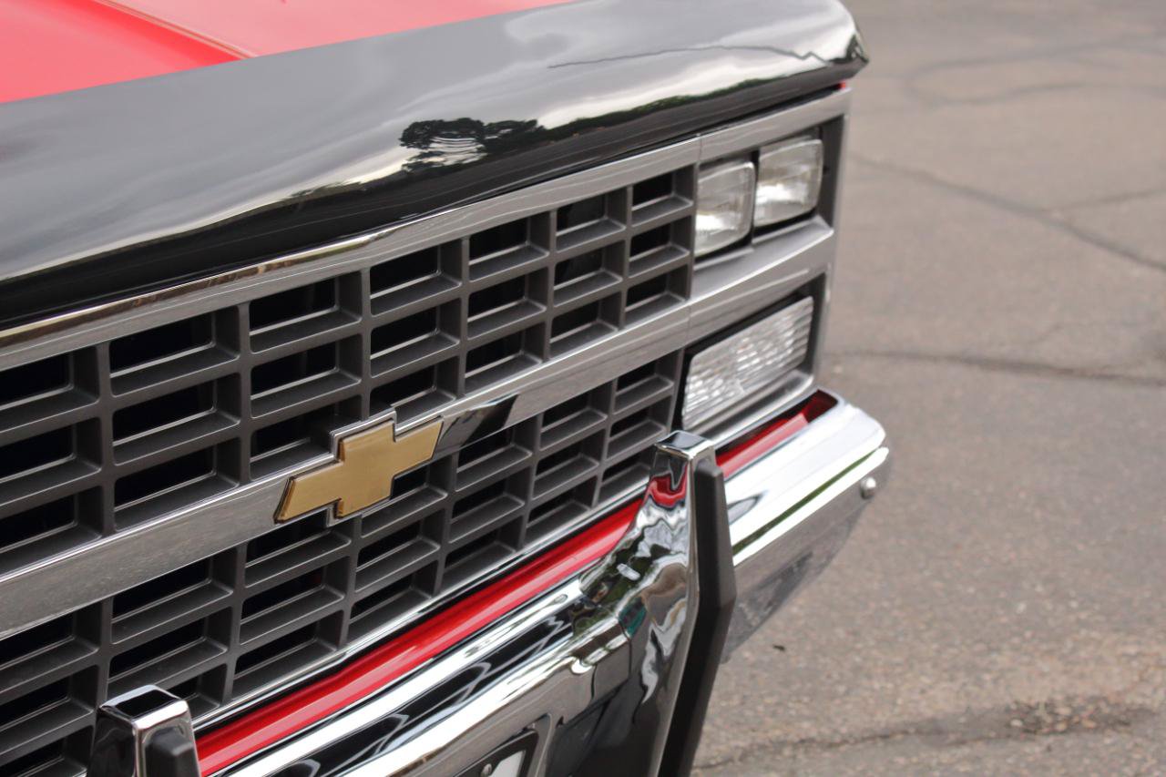 Used 1991 Chevrolet Blazer 4WD image 9