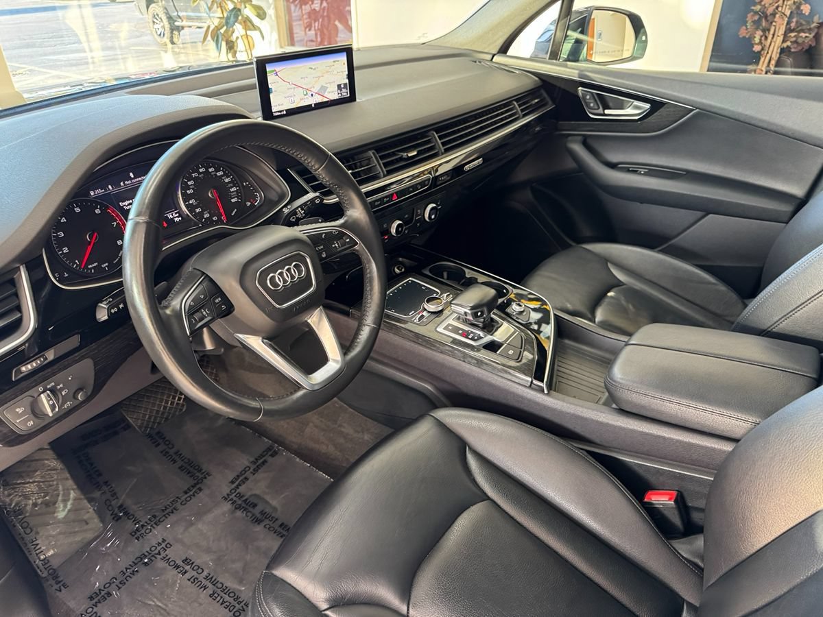 Used 2018 Audi Q7 3.0T Premium AWD/4WD image 12