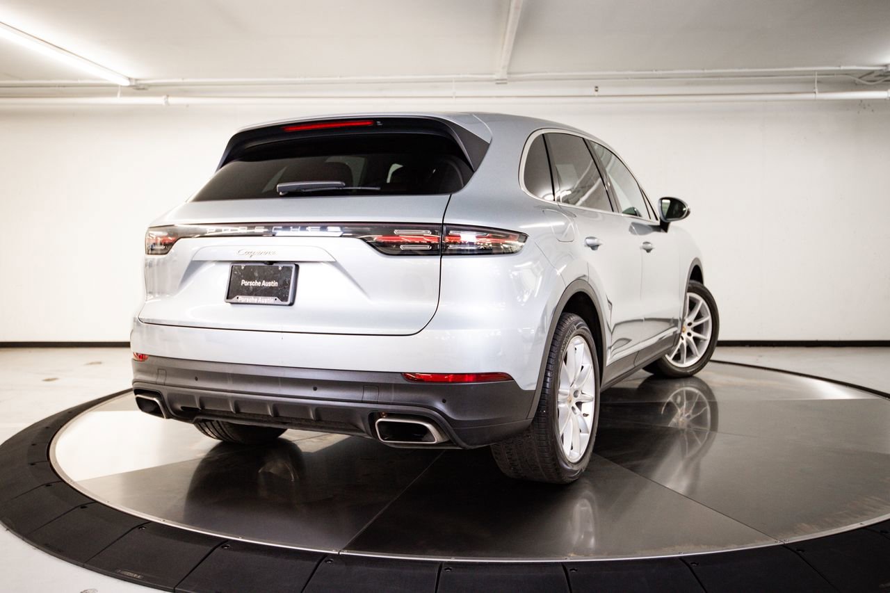 Used 2023 Porsche Cayenne AWD/4WD image 7