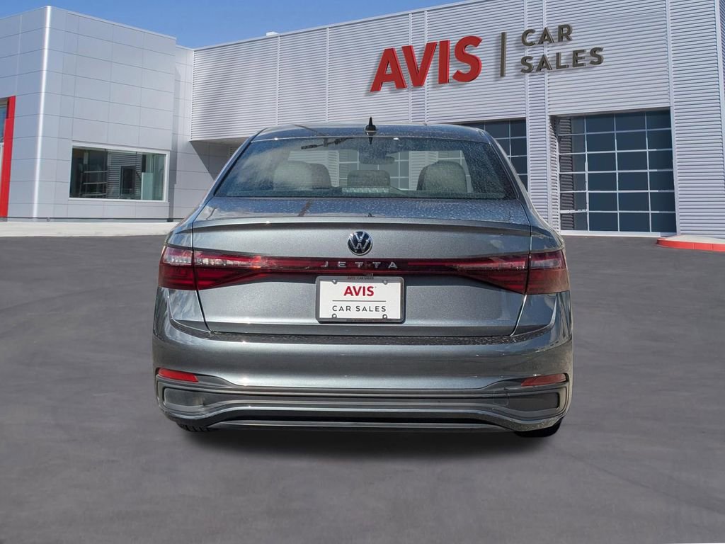 Used 2025 Volkswagen Jetta Sport image 5