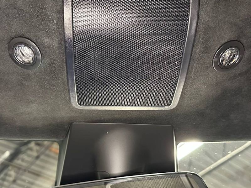 Used 2020 Tesla Model S Long Range image 39