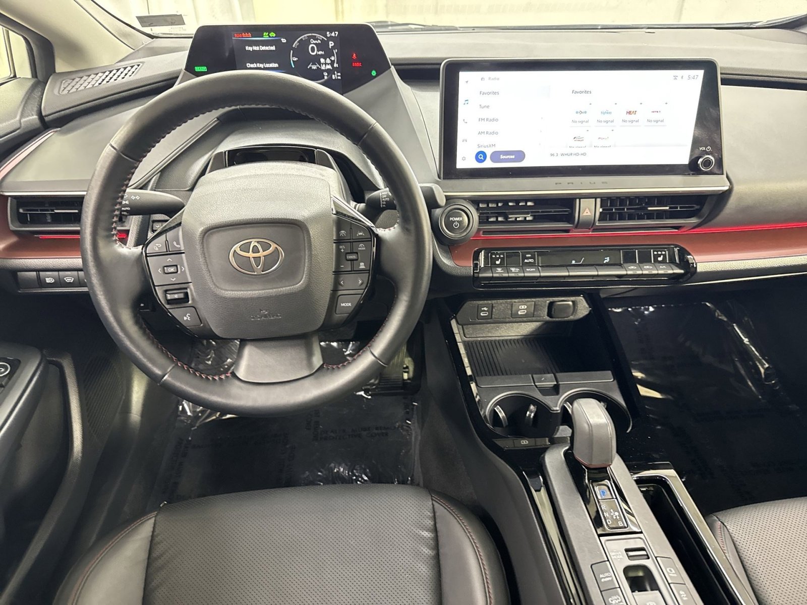 Used 2024 Toyota Prius Prime FWD image 35