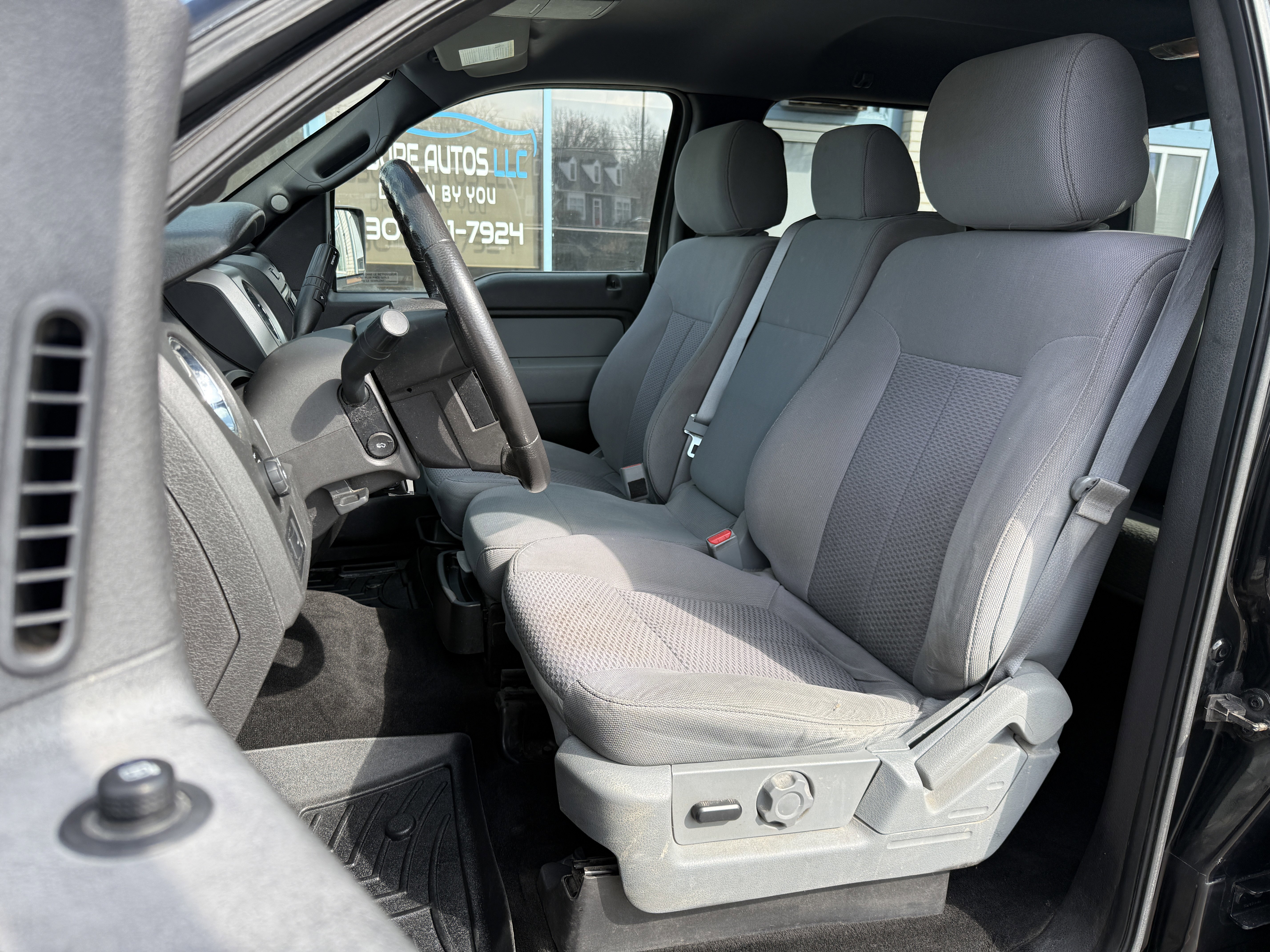 Used 2014 Ford F150 XLT w/ Equipment Group 302A Luxury image 12