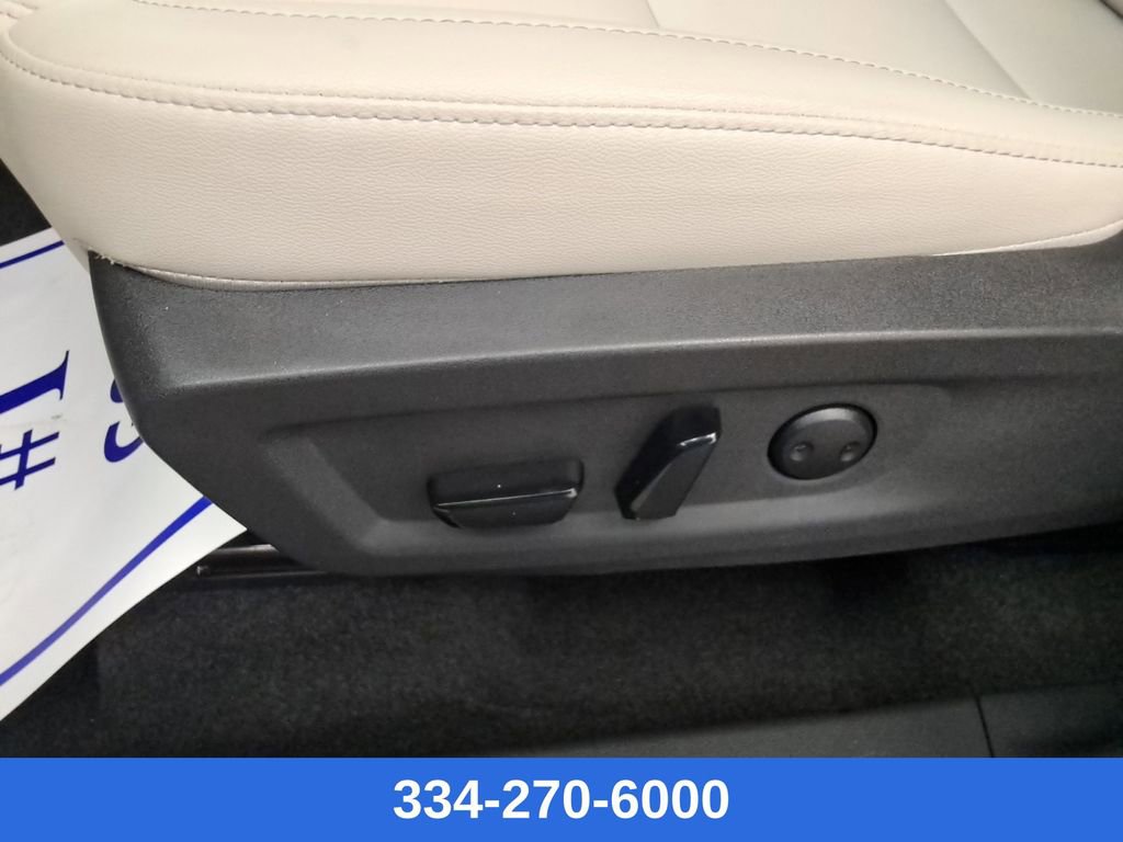 Used 2025 Nissan Murano SV image 20