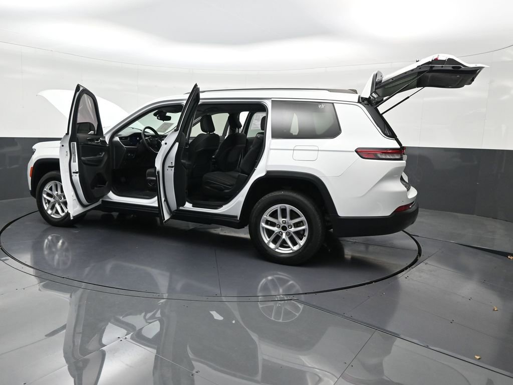 Used 2023 Jeep Grand Cherokee L Laredo image 36