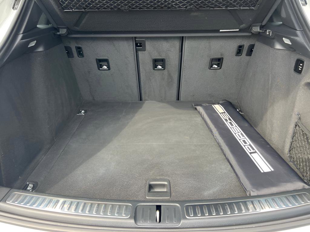 Used 2018 Porsche Macan GTS image 24