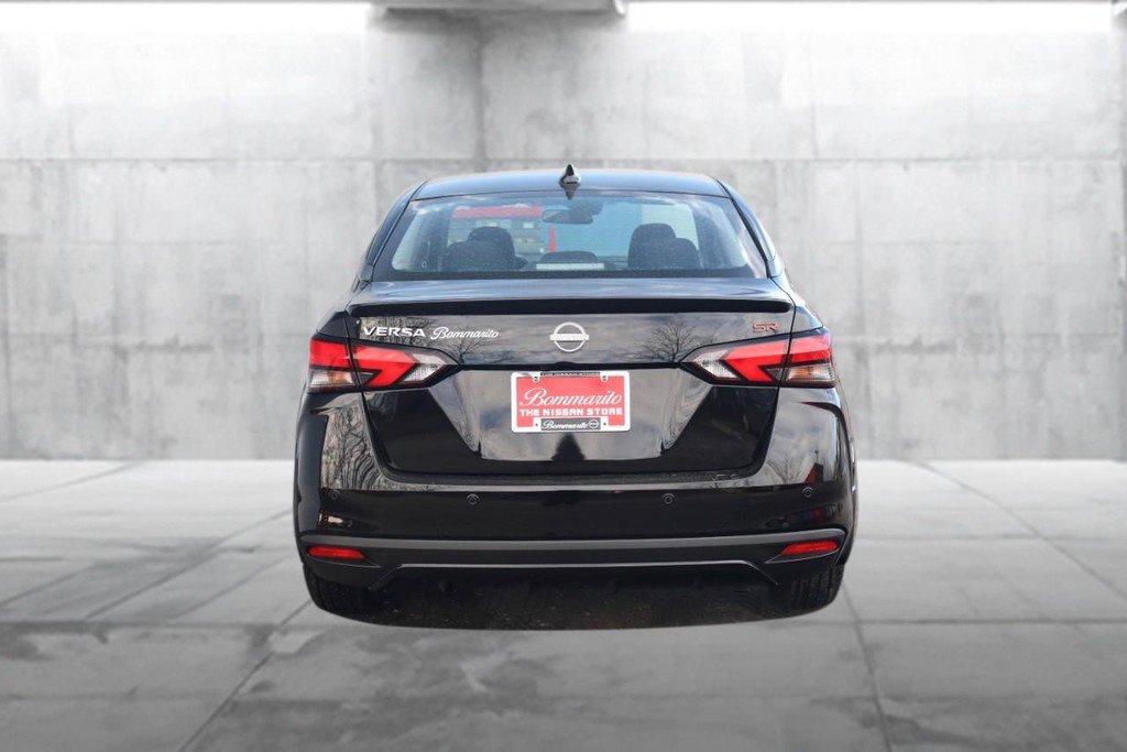 New 2025 Nissan Versa SR w/ Trunk Package image 6