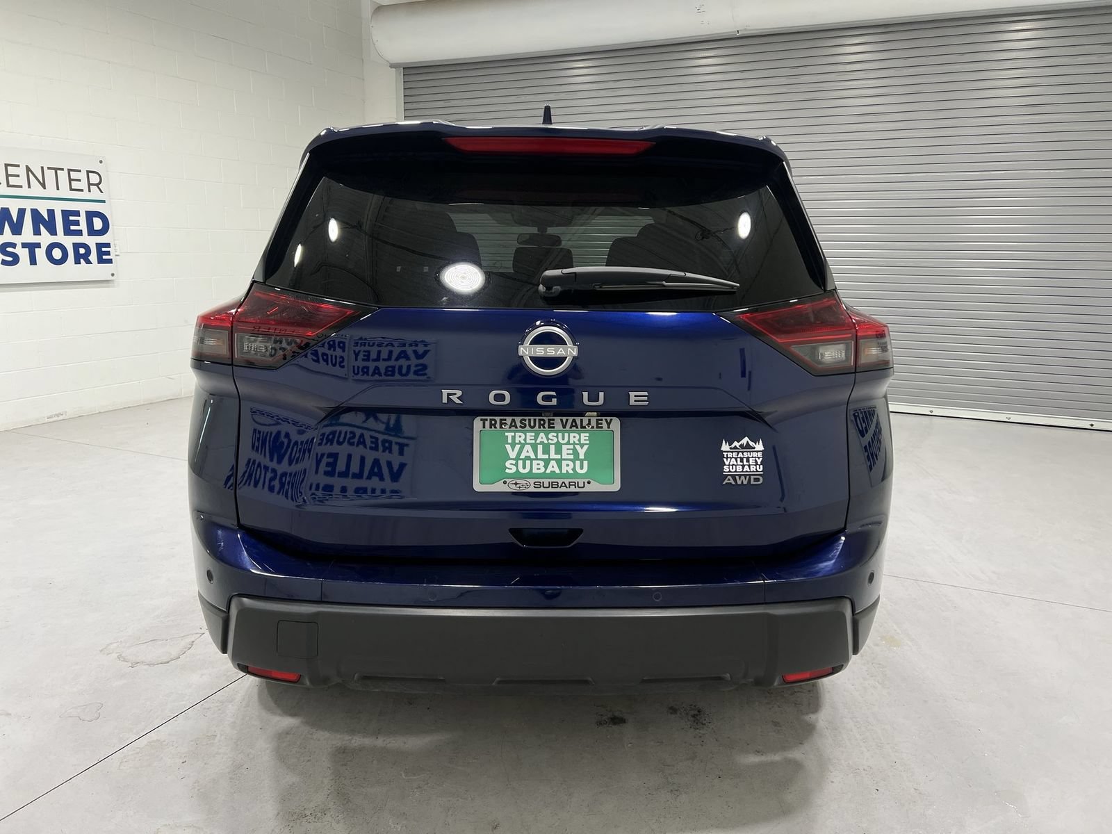 Used 2025 Nissan Rogue SV AWD/4WD image 7