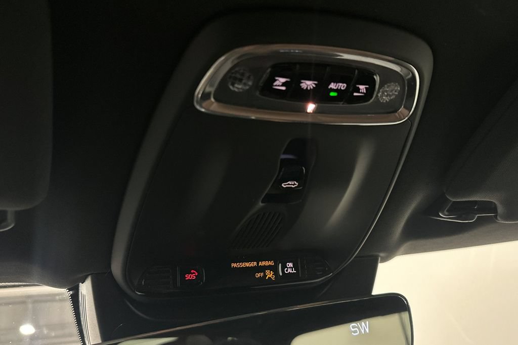 Used 2019 Volvo XC90 T6 Momentum w/ Protection Package Premier AWD/4WD image 37