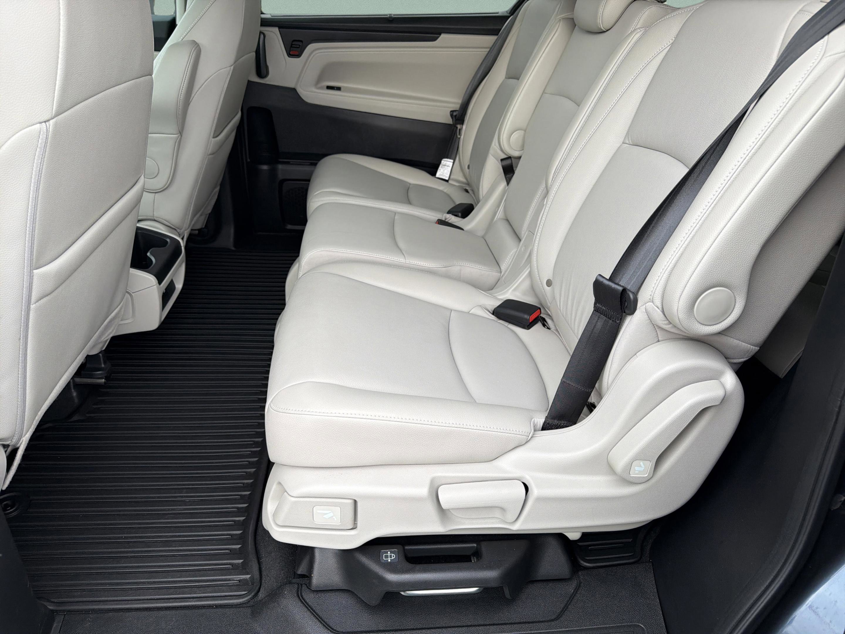 Certified 2026 Honda Odyssey EX-L image 25