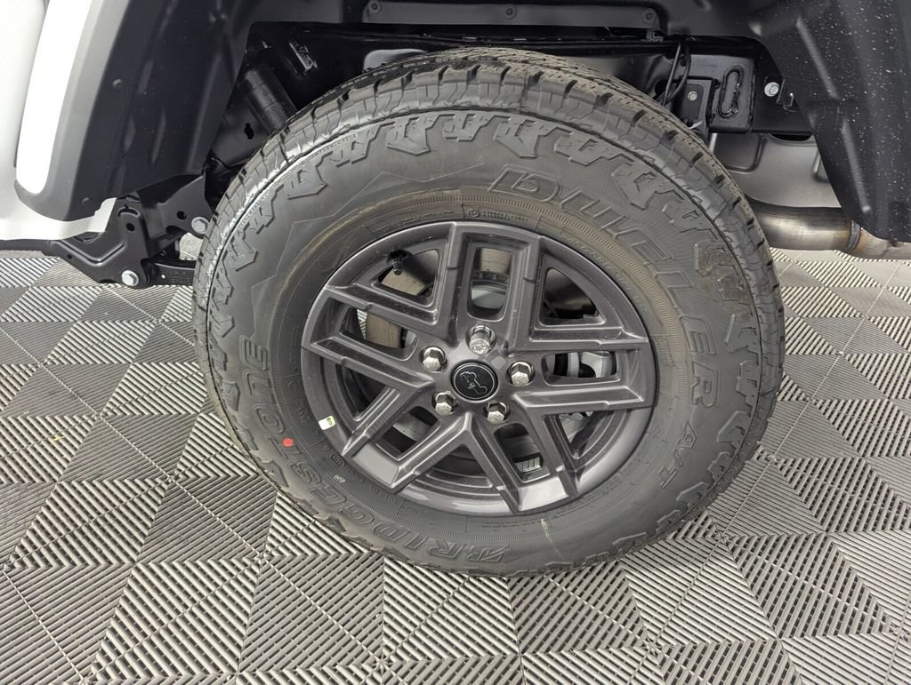 New 2026 Jeep Gladiator Sport AWD/4WD image 17
