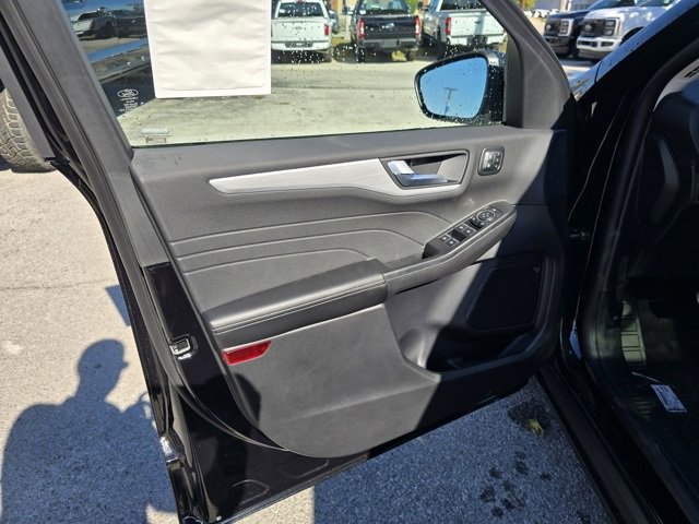 New 2026 Ford Escape Platinum image 9