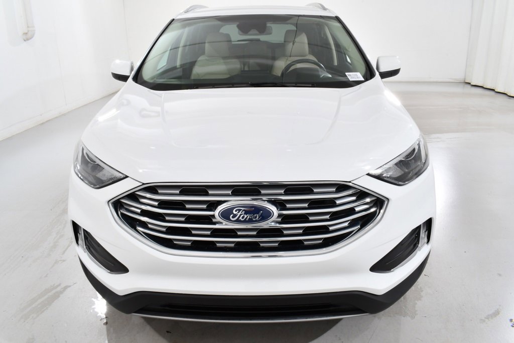 Used 2022 Ford Edge SEL w/ Convenience Package image 3