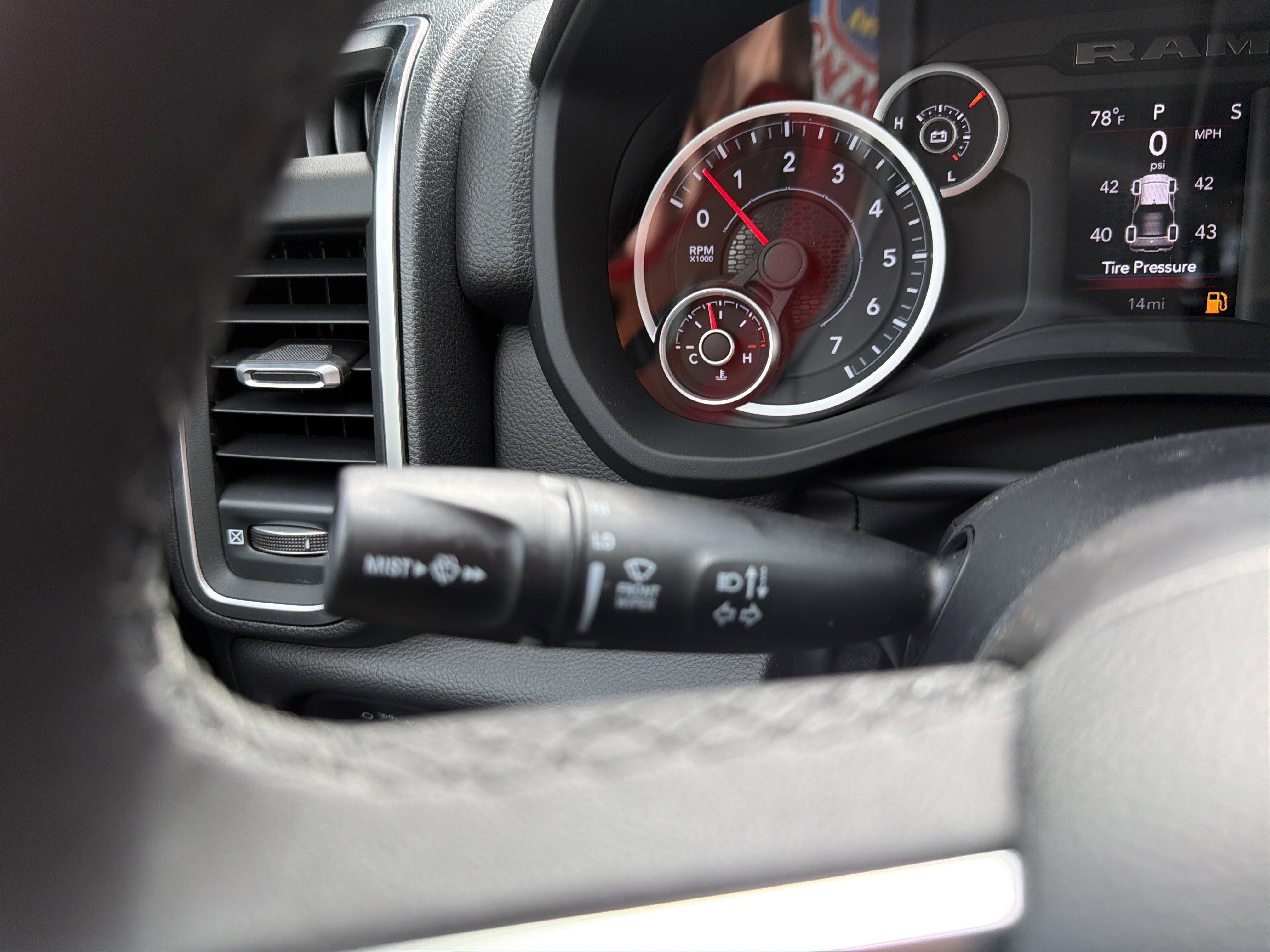 New 2026 RAM 1500 Big Horn AWD/4WD image 26