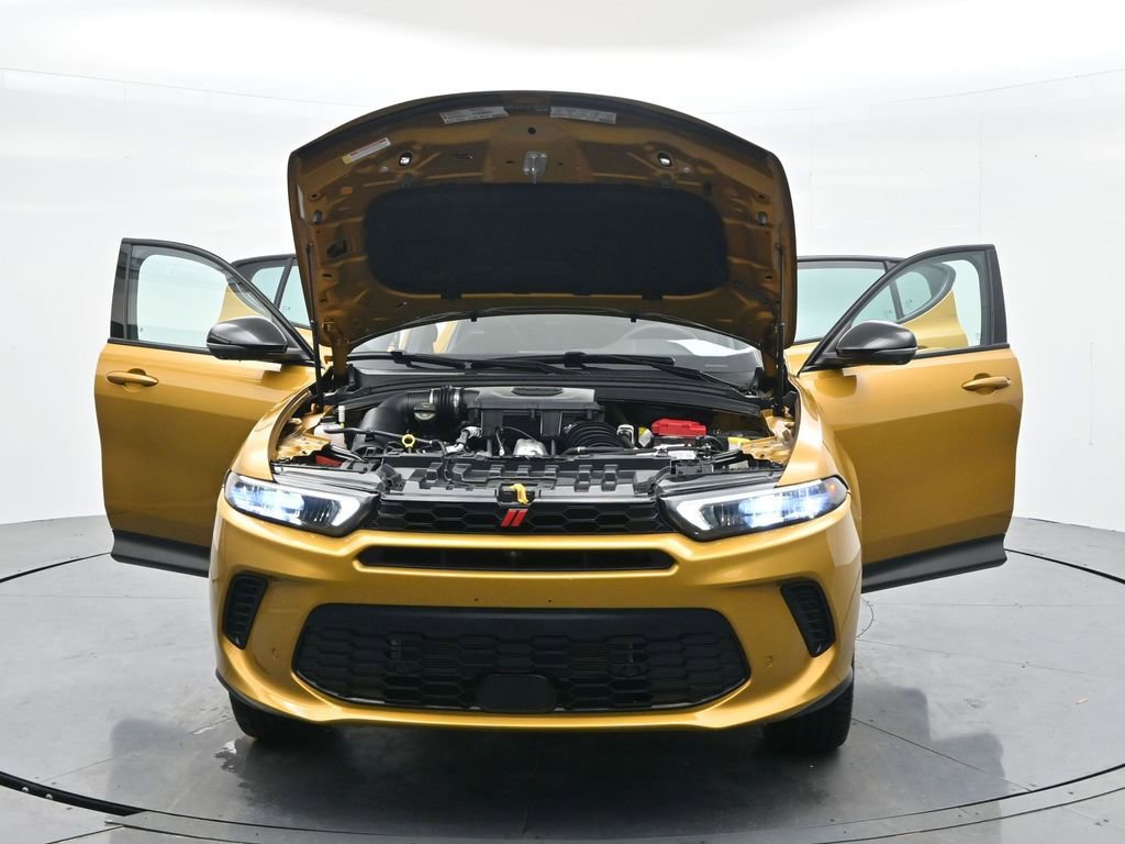 Used 2023 Dodge Hornet GT w/ Track Pack image 40