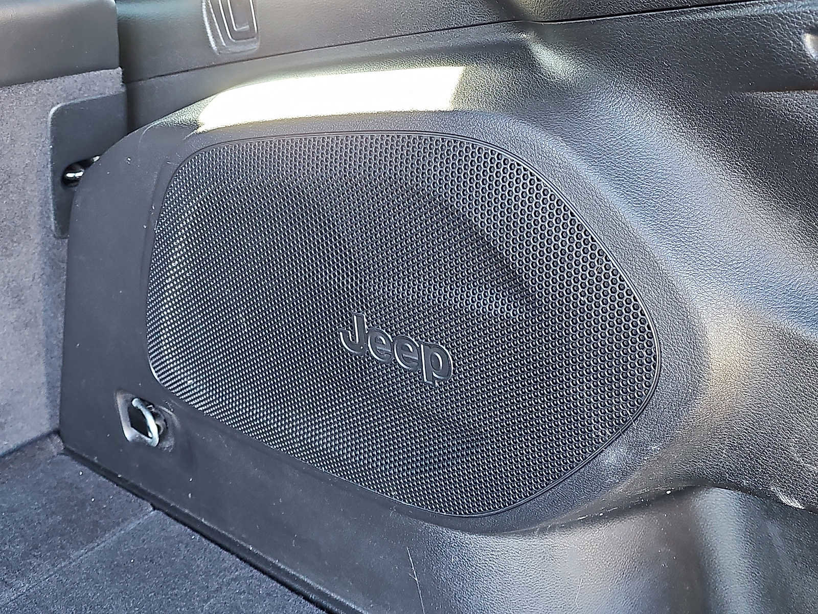 Used 2019 Jeep Cherokee High Altitude image 31