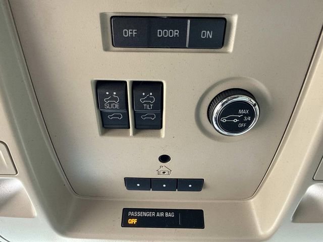 Used 2015 Cadillac Escalade ESV Luxury image 21