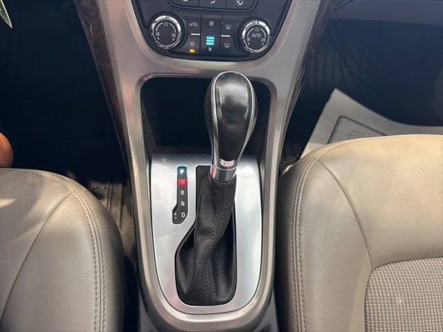 Used 2015 Buick Verano FWD image 21